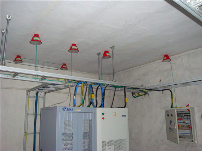 中國電信河南省分公司通訊基站懸掛式超細干粉滅火裝置滅火工程